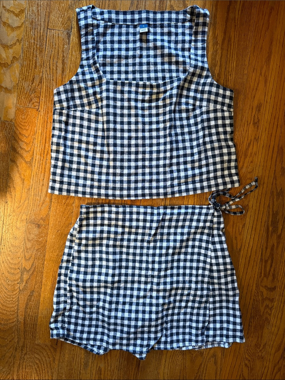 Old Navy Navy and White Gingham Tank Top & Skort Set